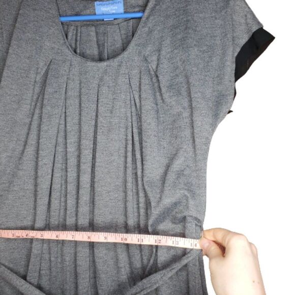 Simply Vera Vera Wang Dark Gray Tie Belt Dress with Pleats and Black Sheer Edges - Picture 11 of 13